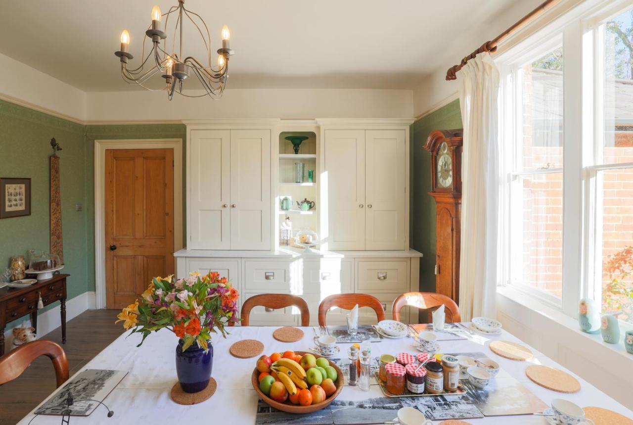 The Waltons Bed & Breakfast Dorking Luaran gambar